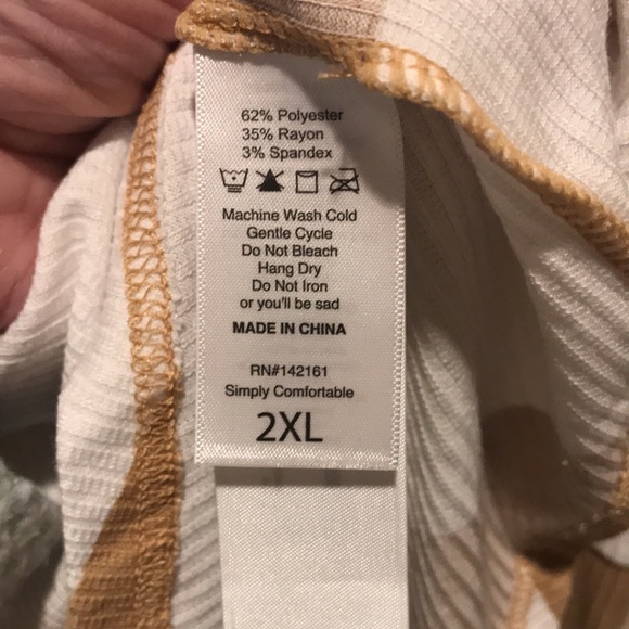 LuLaRoe Aubrey 2XL - Picture 4 of 5